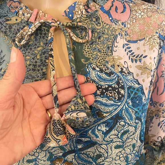 BNWT!! STUNNING FLORAL MISA LOS ANGELES MAXI DRESS BILLOWING SLEEVES BOHO - Picture 7 of 9